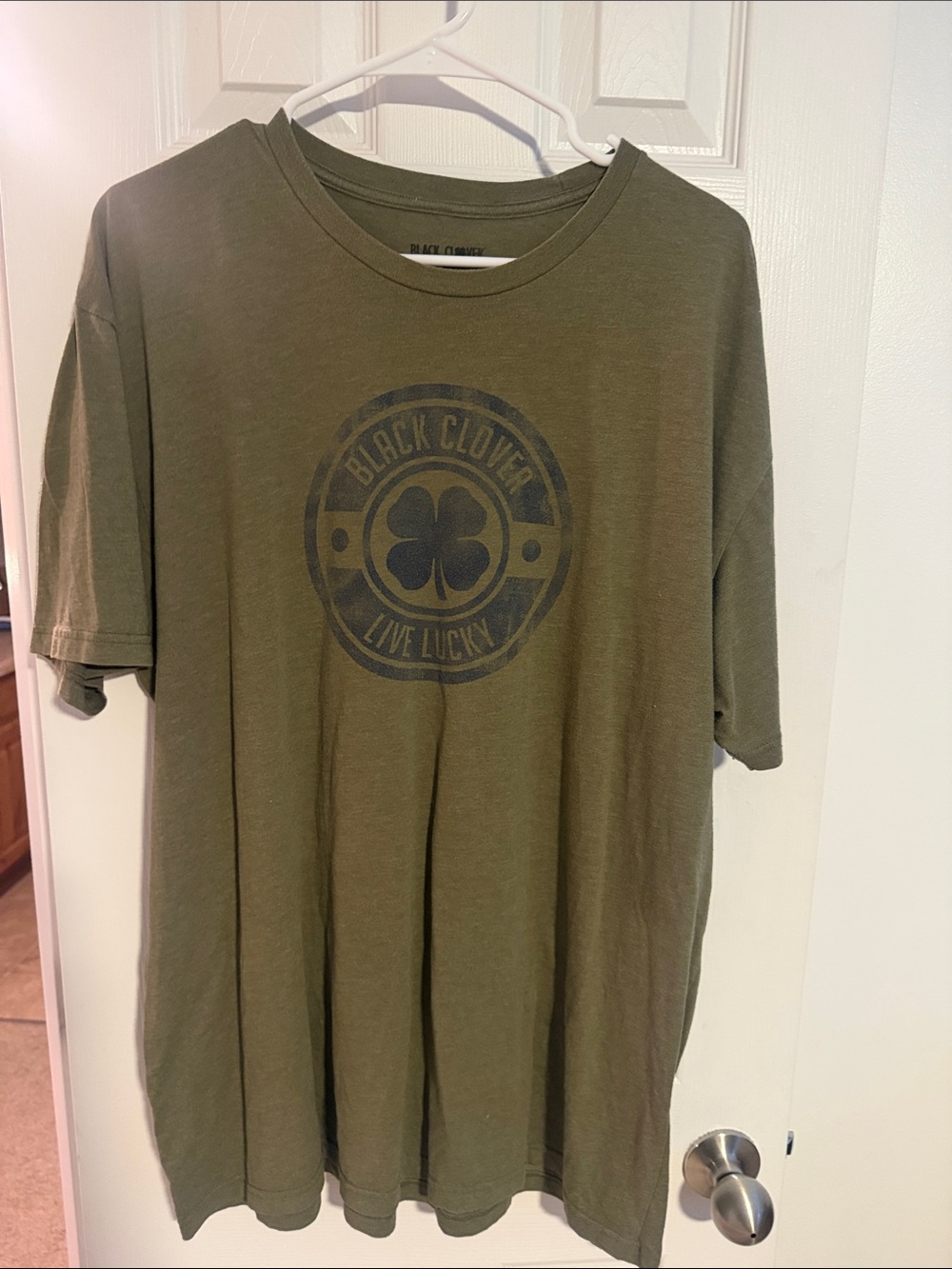 Black Clover Men's Olive Graphic Short Sleeve Tee